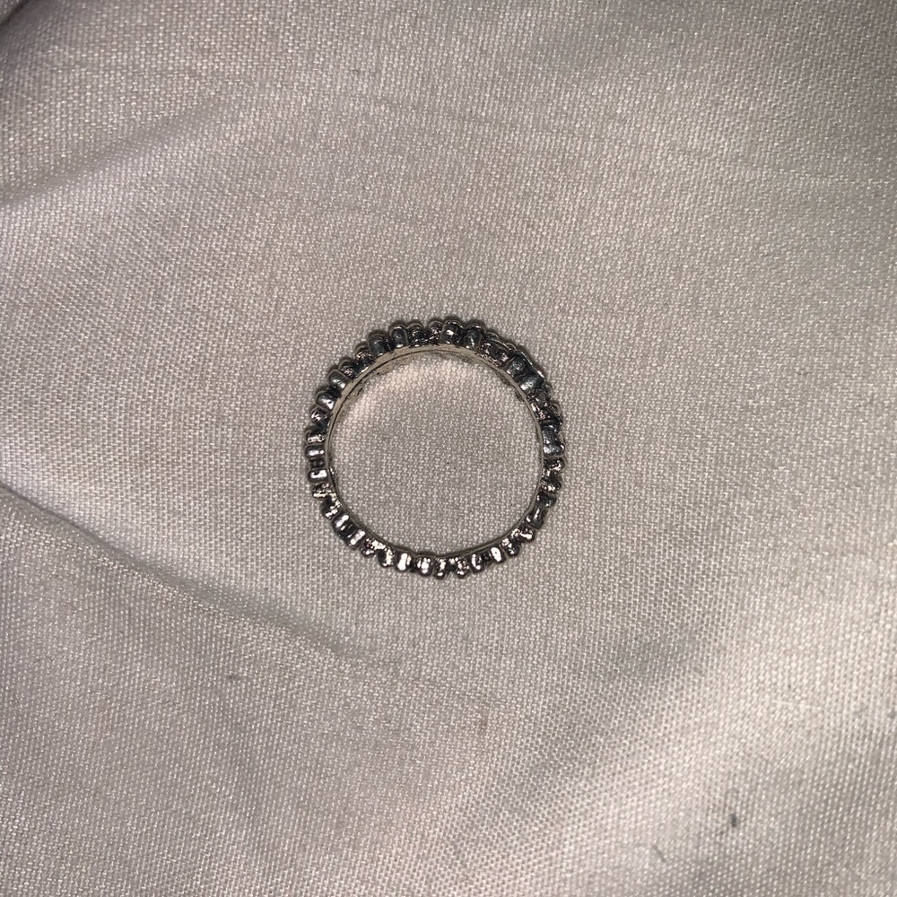 Ring - Picture 3 of 3